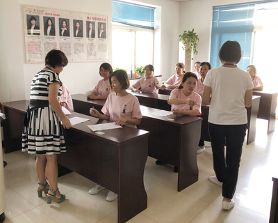 燕子月嫂2019第六期高級催乳師培訓(xùn)考核大結(jié)局!